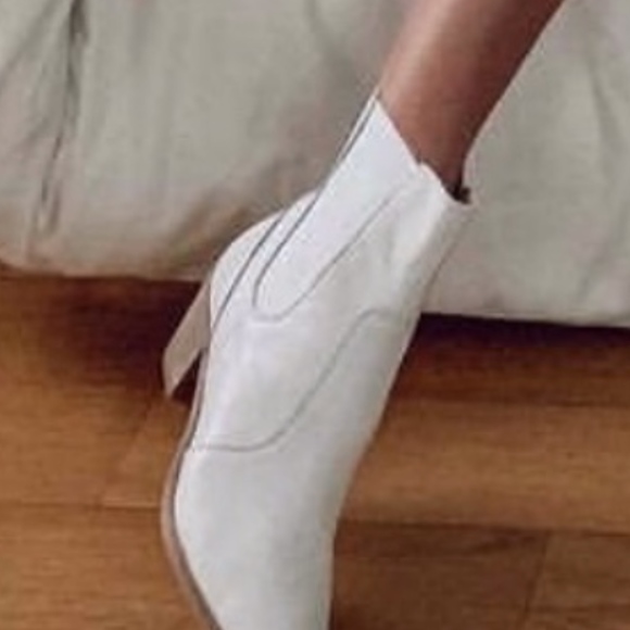 Tony Bianco Shoes - Tony Bianco Troi white ankle boots, sz 9 1/2 (SEE PHOTOS)